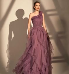 Fashionable Dress, Soiree Dress, Gowns Dresses Elegant, Fancy Dresses Long, Evening Gowns Elegant, Designer Dresses Casual, Stylish Party Dresses, Pretty Prom Dresses, Party Wear Indian Dresses