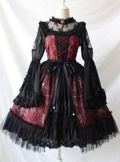 Internet Dating, Fotografi Vintage, Old Fashion Dresses, Fairytale Dress, Sling Dress, Dating Websites, Gothic Outfits, Grunge Style, Cosplay Outfits