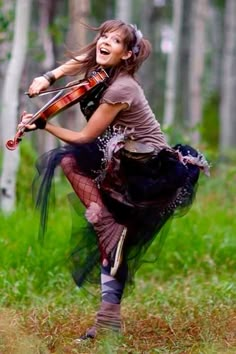 Lindsey Stirling Violin, Lindsay Stirling, Lindsey Sterling, Playing Violin, Lindsey Stirling, The Violin, Pose Ref