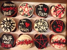 Supernatural 200th episode cherry cupcakes! Supernatural Party Theme, Supernatural Wedding Theme, Supernatural Wedding Cake, Supernatural Themed Cake