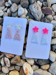 Trendy Glitter Earrings For Party, Silver Resin Earrings For Party, Pink Resin Earrings For Party, Cute Clear Jewelry For Party, Trendy Silver Glitter Earrings, Cute Clear Party Jewelry, Cute Glitter Earrings For Party, Glitter Drop Earrings As A Gift, Cute Resin Earrings For Party