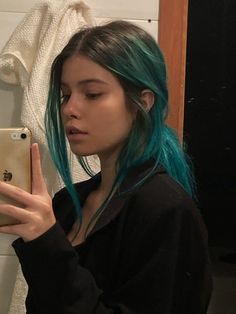 Blue Hair With Dark Roots, Blue Hair Aesthetic, Turquoise Hair, Hair Inspiration Color, Hair Inspo Color, Cool Hair Color