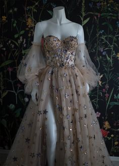 Aileen Ball Gowns Star Mesh Dresses for Women Party Wedding Evening Gown Graduate Dress Party Dresses With Stars, Gaun Abad Pertengahan, Tulle Prom Dresses, Ethereal Dress, Fantasy Dresses, Prom Dress Inspiration, Fantasy Gowns, Pretty Prom Dresses, فستان سهرة