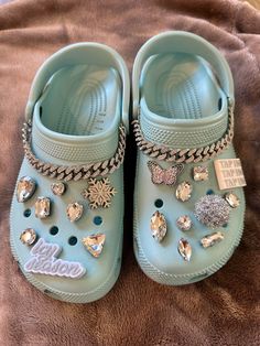 Crocs With Chain, Blue Crocs With Charms, Blue Crocs With Jibbitz, Crocs Decor Ideas, Croc Colors, Crocs Colors, Croc Inspiration