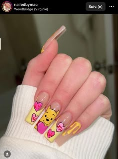 Mickey Inspired Nails, Challenging Nail Designs, Mickey Mouse Acrylic Nails, Simple French Tip, Disney Nail Ideas, Regular Nails, Mickey Mouse Nail Art, Mickey Mouse Nails