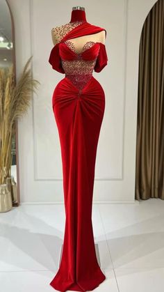 Red Prom Dresses Mermaid, Prom Dresses High Neck, Red Mermaid Prom Dress, Oc Fashion, Dresses High Neck, Dinner Gowns, High Neck Prom Dress, Velvet Evening Dress