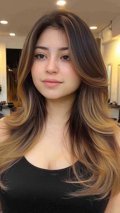 Round Face Haircuts Long Hair, Flicks For Long Hair, Face Framing Haircuts For Round Faces, Round Face Hair Styles Long, Hairstyles For Round Faces Long Hair, Best Long Haircuts For Round Faces, Long Haircuts Round Face, Haircut For Long Hair Round Face, Long Haïr Cut For Round Face