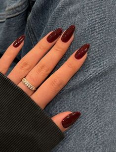 Oval Nails Dark, Dark Red Nails, Wine Nails, Maroon Nails, Cherry Nails, Red Nail Polish, Red Nail, Dark Nails