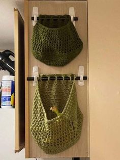 Crochet Shower Caddy, Convenient Crochet Ideas, Crochet Produce Basket, Crochet Things For Bedroom, Crochet For Apartment, Crochet Home Organization, Crochet Dorm Ideas, Cute Crochet Home Decor