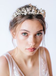 5 Regal Bridal Crowns Korean Bridal Hair, Royal Headpiece, Bridal Hair Crown, Trendy Layered Hairstyles, Leaf Tiara, Crown Braids, Elegant Crown, Wedding Tiara Hairstyles