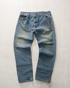 Vintage 90s Levis 501 Jeans, Mens Blue Jeans, Regular Jeans, Pre-owned Jeans - Men's 40Wx31L, Menswear Size On Label: 42 Recommended Size: Men's 40w Measurements: Waist: 40" Inseam: 31" Retro Blue Selvedge Bottoms, 90 Jeans, Mens Blue Jeans, Levi 501 Jeans, 90s Levis, Levis 501 Jeans, Jeans Levis, 501 Jeans, Levi Jeans 501