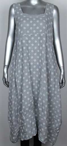 Ladies Italian Lagenlook Polka Dot Sleeveless Long 2 Pocket Linen Tunic Dress | eBay Lagenlook Sewing Patterns, Granny Chic Fashion, Lagenlook Clothing, Linen Tunic Dress, Small Lady, Granny Chic, Magnolia Pearl, Linen Tunic, Sleeveless Tunic