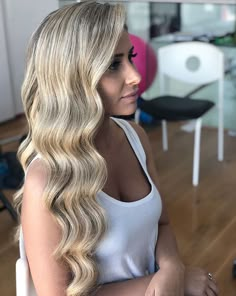 Gorgeous wedding hairstyles for long hair | Tania Maras Wavy Hair For Wedding, Hair For Wedding, Blond Rose, Bride Hairstyles For Long Hair, Gorgeous Wedding Hairstyles, Bridal Hair Down, Wavy Wedding Hair, Braided Hairdo, Long Curls