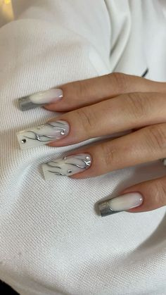 🔥 Fashionable manicure for short and long nails, new nail designs, trends fall 2024 photo Nail Designs Trends, New Nail Designs, Gray Nails, New Nail, Metallic Nails, Rhinestone Nails, Fall 2024, Swag Nails, Winter Nails