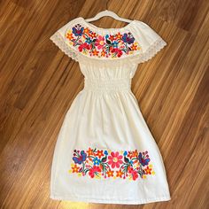 Beautiful Mexican Hand Embroidered Dress Casual Dress With Multicolor Embroidered Hem, Casual Dress With Multicolor Embroidery And Embroidered Hem, Mexican Dresses For Women, Mexican Traditional Dress, Mexican Style Dresses, Hand Embroidered Dress, Mexican Birthday Parties, Traditional Mexican Dress, Mexican Embroidered Dress