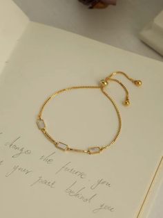 Pink Footwear, Grunge Ring, Delicate Gold Bracelet, Unique Gold Jewelry Designs, Chain Bracelet For Women, Gold Bracelet Simple, Pretty Jewelry Necklaces, Modern Gold Jewelry