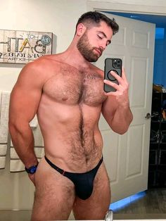 Taking A Selfie, Hunks Men, Scruffy Men, Bear Men, Muscular Men, Shirtless Men, Muscle Men, Bearded Men, Bodybuilding