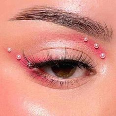 Ringtone Make Up, Cute Makeup Eye Looks, Full Glam Makeup For Brown Eyes, Rhinestone Eye Makeup Hooded Eyes, Bachelorette Makeup Ideas, Light Color Eyeshadow Looks, Pink Makeup Looks For Prom, Pink Makeup For Prom, Eye Crystal Makeup