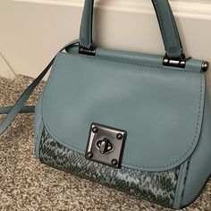 Reposhing This Item I Purchased From @Noelleo410. Loved It, But Ready To Rotate For Something New. Questions? Leave A Comment Below! Rare Handbags, Bags Coach, Printed Handbags, Leather Satchel Bag, Carry All Bag, Coach Purse, Vintage Coach, Coach Purses, Leather Satchel