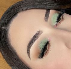 Mint Makeup, Soft Eye Makeup, Eye Makeup Images, Makeup Wallpapers, Eye Makeup Techniques, Makeup Spray, Eye Makeup Pictures, Photoshoot Makeup, Green Makeup