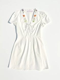 Alexa Shirtdress - Flower Bouquet – Lisa Says Gah Items To Buy, Girl Trends, Lisa Says Gah, Slide In, Shirtdress, Embroidered Flowers, Look Fashion, Pretty Dresses, Aesthetic Clothes