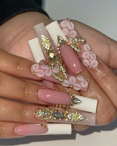 Simple Long Acrylic Nail Designs, Nail Inspo Graduation, Baddie Long Acrylic Nails, White Baddie Nails, Extra Baddie Nails, Baddie Nails Acrylic, Birthday Nail Set Ideas, Xl Nails, Extra Nails