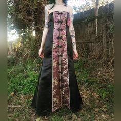 Includes Silk Kimono-Style Print And Tulle Layer Made In Usa Size 7/8 Bust: 32in Waist: 29in Hips: 36in Length: 51in **Model Is 5'7 And Wears A Size Small #Promdress #Eastern #Kimono #Gunnesax #Jessicamcclintock Tulle Kimono, Jessica Mcclintock, Gunne Sax, Kimono Style, Silk Kimono, Kimono Fashion, Purple Black, Purple And Black, Dresser