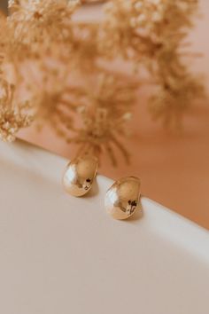 Our Ophelia studs are a lightweight, sparkly, lightly hammered teardrop stud that will level up your look and make a statement while still being dainty. As always, made by hand and available in 14k gold fill. Gold And Silver Aesthetic, Silver Aesthetic, Dainty Studs, Gold Filled Earrings, Earrings Hoop, Personalized Rings, Statement Bracelet, Earrings Stud, Dainty Earrings