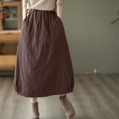 Olivia Mark - Vintage Cotton Patchwork Thickened Half Skirt with Retro Clips and Long Cotton Skirt Casual Knee-length Patchwork Bottoms, Casual Patchwork Knee-length Bottoms, Baggy Knee-length Cotton Skirt, Baggy Cotton Knee-length Skirt, Casual Long Patchwork Skirt, Non-stretch Brown Skirt With Pockets, Non-stretch Brown Cotton Skirt, Casual Patchwork Skirted Bottoms, Cotton Midi Skirt With Patchwork