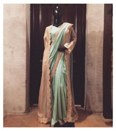 Saree Draping, Fancy Sarees Party Wear, Salwar Designs, Unique Blouse