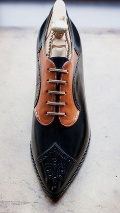 Spectator Shoes, Gents Shoes, Handmade Leather Boots, Patent Leather Oxfords, Quality Leather Boots, Gentlemen Wear, Man Suit, Wingtip Shoes, Gentleman Shoes