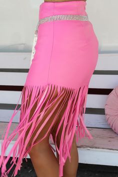 Pink Fringe Hemline Midi Skirt Spring Club Knee-length Skirt, Pink Club Skirt For Summer, Summer Club Mini Pencil Skirt, Spring Club Pencil Mini Skirt, Spring Mini Skirt For Club, Mini Skirt For Clubbing In Spring, Summer Club Pencil Skirt, Summer Club Pencil Mini Skirt, Simple Chic Style