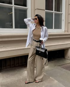 Michelle Lin, Spring Trends Outfits, Minimalist Fashion Women, Looks Street Style, Quiet Luxury, The Outfit, Spring Trends, 가을 패션, Business Casual Outfits