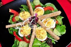 Scarsdale Diet Recipes: Devilled Eggs with Salad Diet Recipes Low Calorie, Devilled Eggs, Diet Cookies, Salad Diet, Homemade Cookbook, Sweet Potato Chips, Healthy Apple