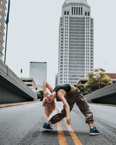 Urban senior photoshoot downtown photoshoot urban photoshoot senior session Dance Photo Poses Hip Hop, Dancer Outdoor Photoshoot, Industrial Dance Photoshoot, Dance City Photoshoot, Dancer Editorial Fashion Photography, Dance Photography Poses Hip Hop, Dancer Street Photography, Nyc Dance Photography