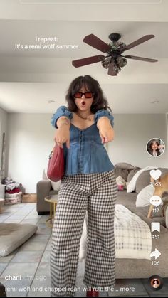 Outfits For Fuller Figures, Mid Size Outfit Inspo Summer, Cool Midsize Outfits, Feminine Midsize Outfits, Spring Outfit Midsize, How To Style A Mesh Top, Fashion Midsize Women, Summer Mexico Outfits, Midsize Thrifted Outfits