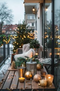 Festive Balcony Christmas Decorations Ideas Indoor Balcony Christmas Decor, Balcony Winter Ideas, Christmas Terrace Decoration, Balcony Xmas Decor Ideas, Christmas Balcony Ideas Apartment, Christmas Balcony Decorations, Balcony Christmas Decor Apartment, Apartment Patio Christmas Decor, Christmas Decor Balcony