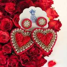 Hand Embroidered Jewelry, Paper Quilling For Beginners, Beaded Heart, Bead Embroidery Tutorial, Silk Thread Jewelry, Fabric Earrings, Thread Jewellery, Heart Dangle Earrings