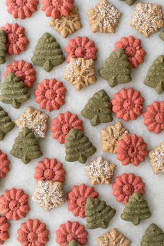 several cookies are arranged in the shape of snowflakes