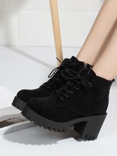 Black Fashionable    Plain Combat Boots    Women Shoes Womens Black Ankle Boots, Winter Heels, Lug Sole Boots, Zipper Heels, Chunky Heels Boots, Round Toe Heels, Lace Up Ankle Boots, Rubber Heels, Winter Shoes