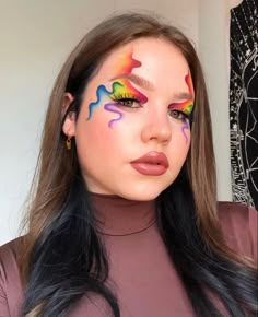 Pride Makeup Ideas, Abstract Makeup Looks, Reverse Cat Eye, Fox Eye Makeup, Colourful Eyeshadow, Festival Eye Makeup, Rainbow Eye Makeup, Everyday Eyeshadow, Eyeshadow Tutorials