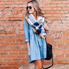 Denim dress with scarf Shirt And Scarf Outfit, Scarf Outfit, Fashion Weeks, Komplette Outfits, Fashion Mode, Looks Style, Fall Winter Outfits, Primavera Estate, Moda Fashion