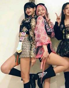 Chica Cool, Lisa Rosé, Blackpink And Bts, Blackpink Video