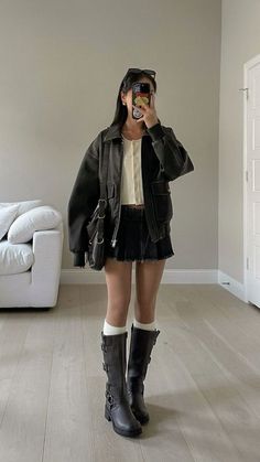 Fall Outfits Black Leather Jacket, Brown Jacket With Fur Outfit, Hooded Leather Jacket Outfit, Black And White Leather Jacket Outfit, Long Lace Up Boots Outfit, Moto Boots Outfit Aesthetic, Aviation Jacket Outfit, Heeled Boot Outfits, Autumn Outfits Alternative