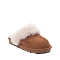 UGG® Cozy II Slipper - Little Kid / Big Kid - Chestnut | Journeys Kidz Slipper Uggs, Kids Ugg Slippers, Ugg Cozy, Cute Uggs, Girl Uggs, Disney Bedrooms, Presents Ideas, Clay Bead Necklace, Shoe Size Chart Kids