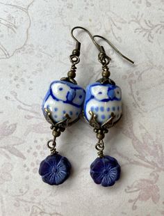 Czech Beads Jewelry, Hoop Earrings Diy, Czech Glass Jewelry, Beaded Jewelry Earrings, Beaded Chandelier Earrings, Earrings Patterns, Blue Owl, Beaded Earrings Tutorials, Beaded Earrings Diy