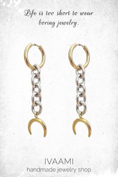 Hoop earrings with chunky chain and crescent moon charm. All parts of the earrings are stainless steel, which is hypoallergenic and won’t tarnish or discolor over time. #etsy #crescentmoonearrings #doublehornearrings #stainlesssteelearrings #crescentmoonjewelry #doublehornjewelry #mixedmetaljewelry #mixedmetalearrings #dangleearrings #dropearrings #dropchainearrings #chainearringsdangle #longearrings #twotonejewelrymixedmetals 