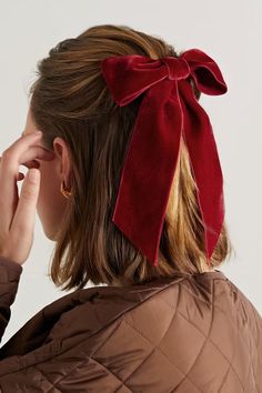 Red Velvet Hair, Girls Hair Style, Red Hair Bow, Classic Girl, Jennifer Behr, Let Your Hair Down, Couture Mode