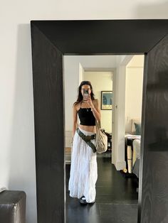 Low Rise White Skirt Outfit, White Maxi Skirts Outfit, Maxi Skirt Europe Outfit, Belts On Skirts, Skirt And Bandeau Outfit, Skirts With Belt Outfit, White Skirt Maxi Outfit