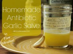 Garlic Salve Garlic Salve, Homemade Antibiotic, Pineapple Health Benefits, Natural Antibiotics, Natural Home Remedies, Natural Medicine, Herbal Medicine, Health Remedies